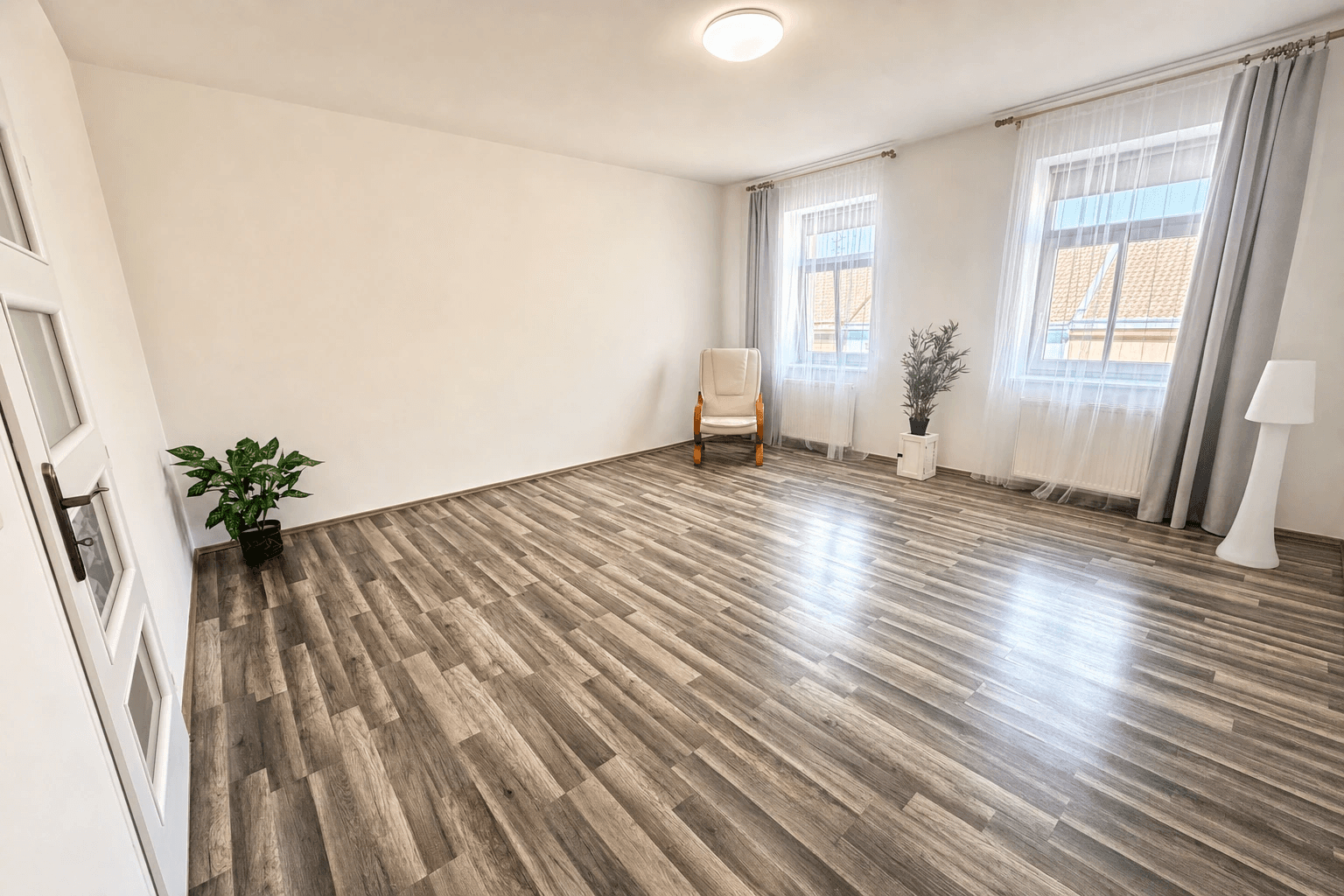 Pronájem bytu 2+1 60 m², Palackého, Znojmo, Jihomoravský kraj Pronájem bytu 2+1 60 m², Palackého, Znojmo, Jihomoravský kraj