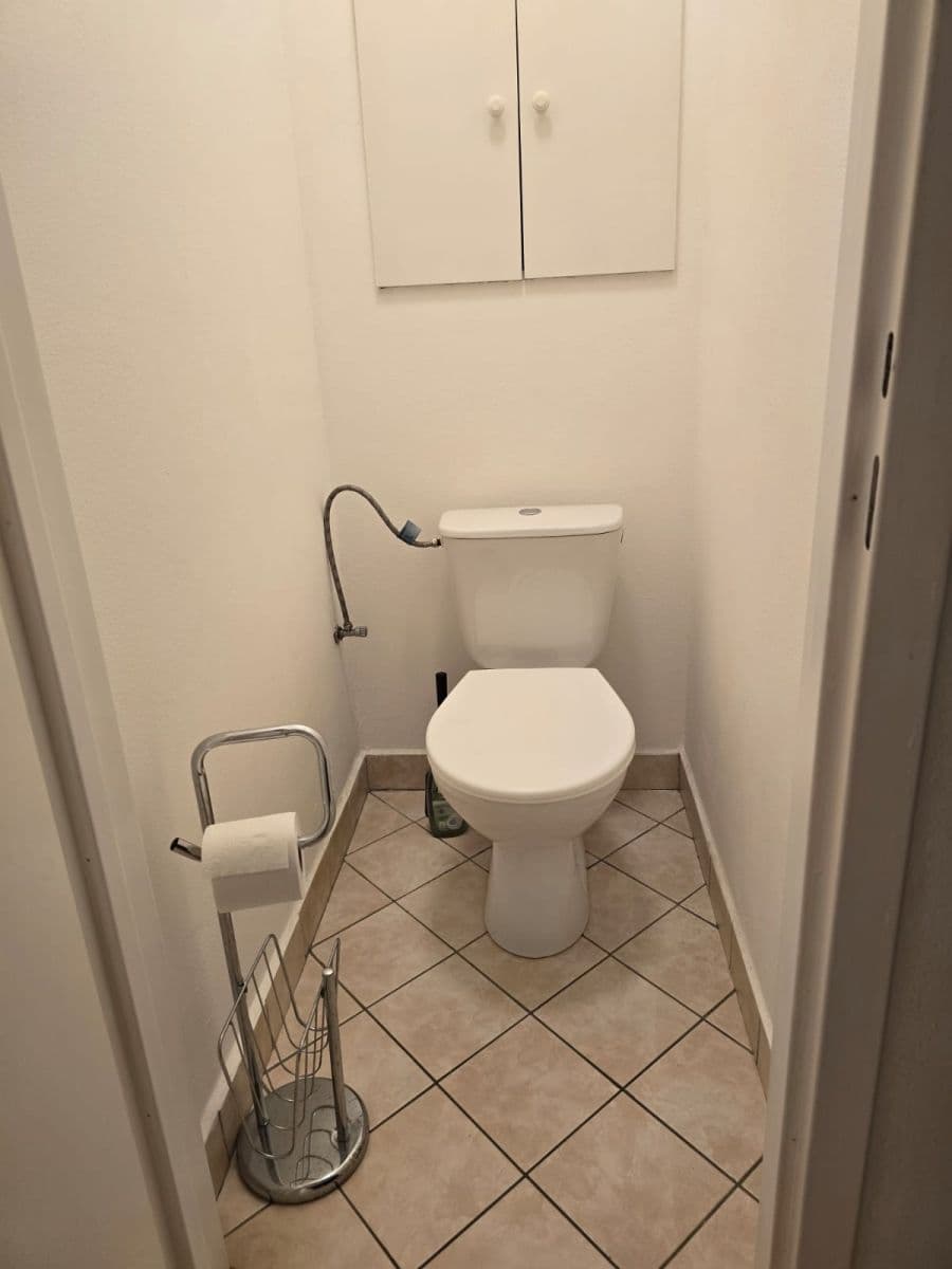 Pronájem bytu Garsoniéra 43 m², Papraďová, Ružinov, Bratislavský kraj Pronájem bytu Garsoniéra 43 m², Papraďová, Ružinov, Bratislavský kraj