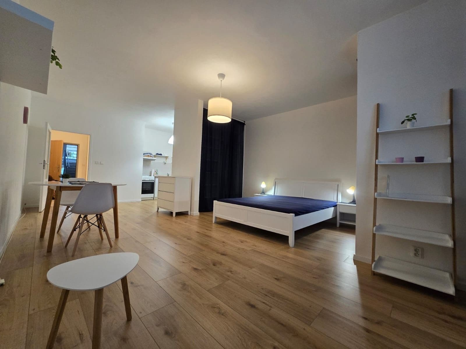 Pronájem bytu Garsoniéra 43 m², Papraďová, Ružinov, Bratislavský kraj Pronájem bytu Garsoniéra 43 m², Papraďová, Ružinov, Bratislavský kraj