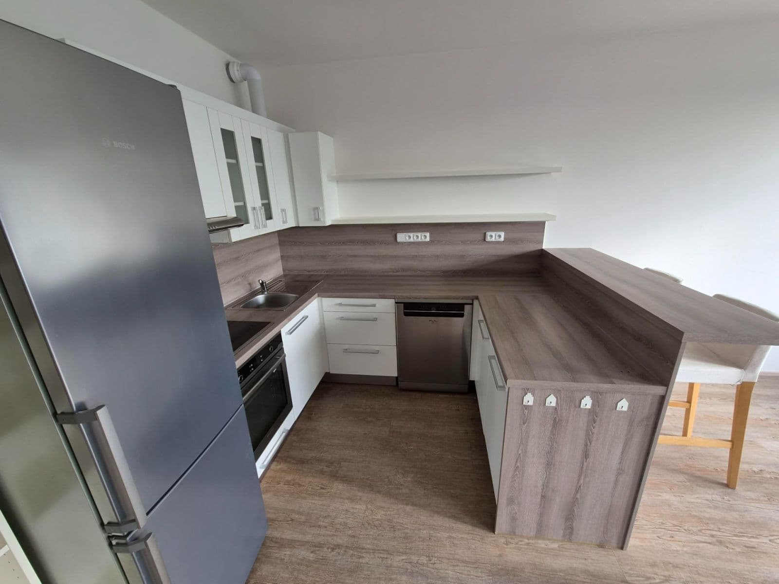 Pronájem bytu 1+kk 54 m², Praha, Praha Pronájem bytu 1+kk 54 m², Praha, Praha