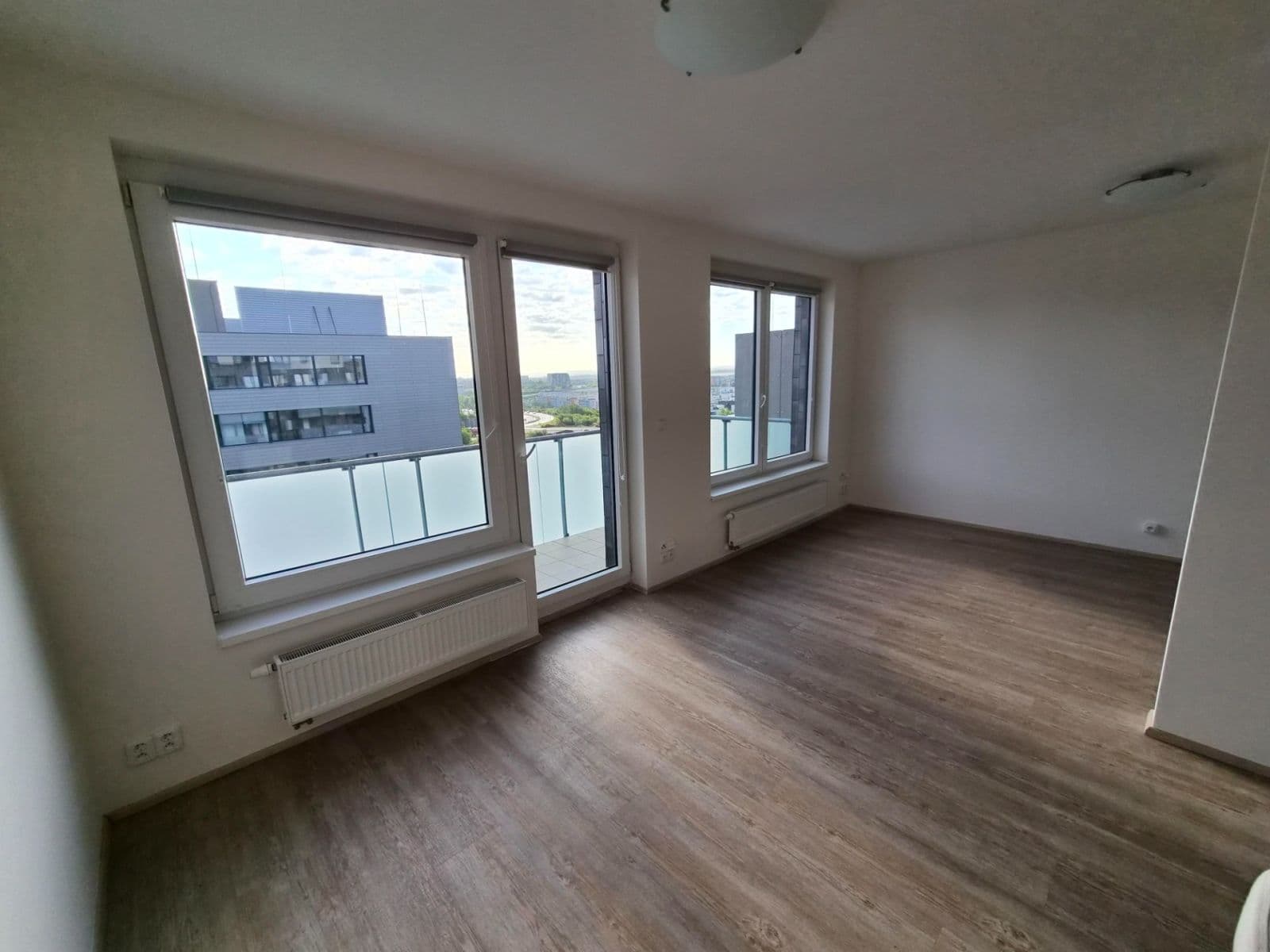 Pronájem bytu 1+kk 54 m², Praha, Praha Pronájem bytu 1+kk 54 m², Praha, Praha