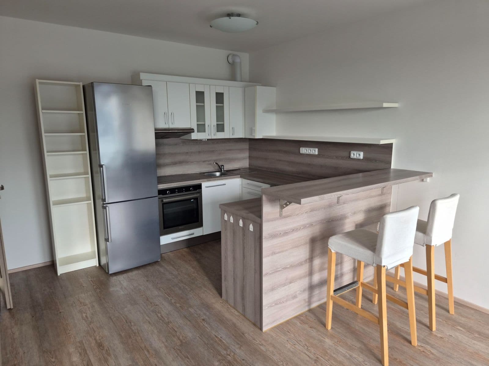 Pronájem bytu 1+kk 54 m², Praha, Praha Pronájem bytu 1+kk 54 m², Praha, Praha