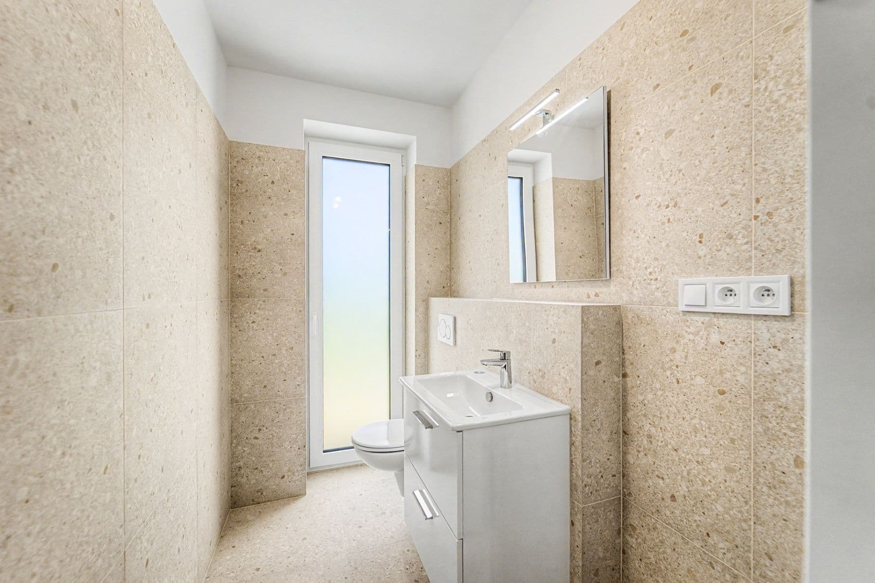 Prodej domu 102 m², pozemek 421 m², Pecínovská, Nové Strašecí, Středočeský kraj Prodej domu 102 m², pozemek 421 m², Pecínovská, Nové Strašecí, Středočeský kraj