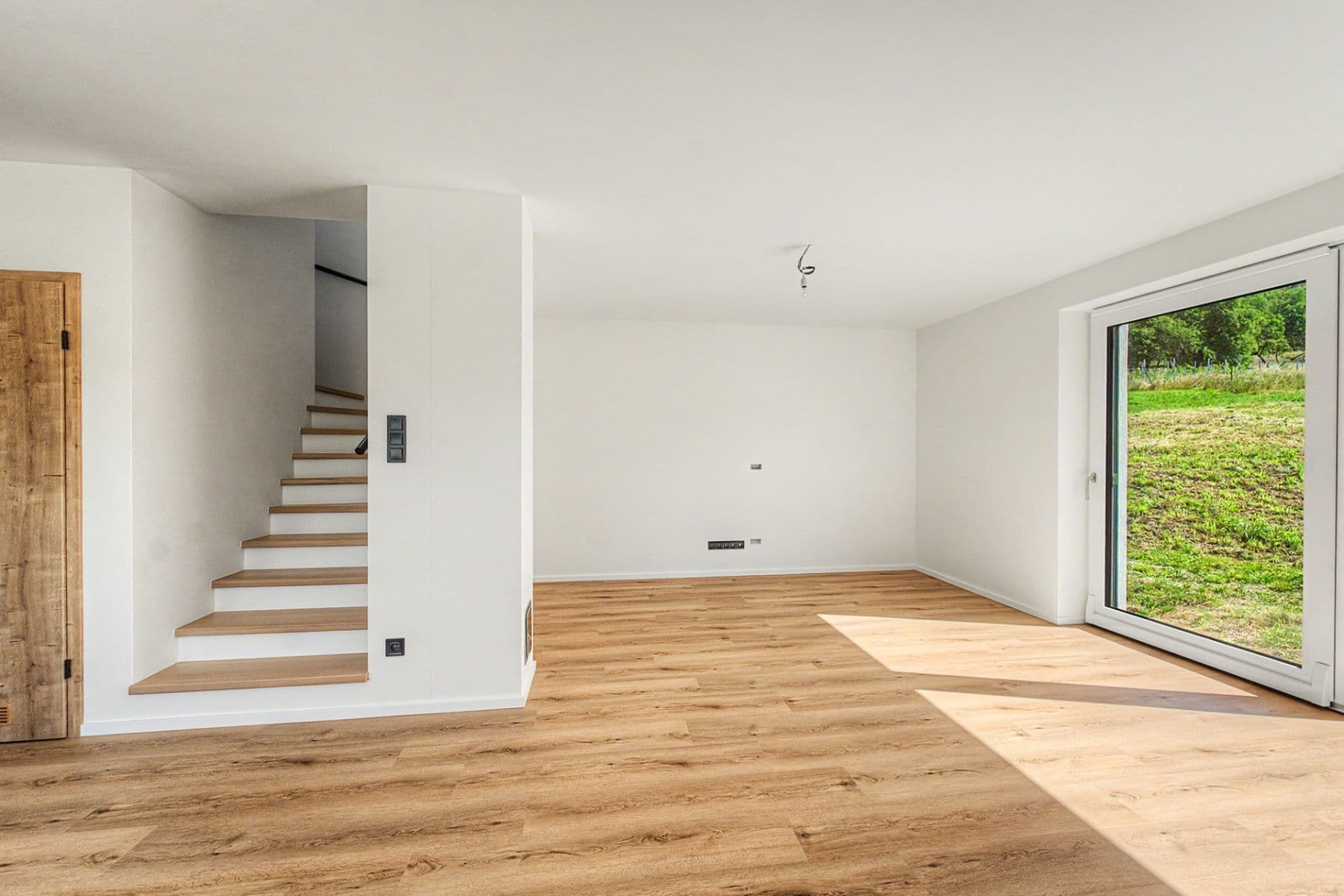 Prodej domu 102 m², pozemek 421 m², Pecínovská, Nové Strašecí, Středočeský kraj Prodej domu 102 m², pozemek 421 m², Pecínovská, Nové Strašecí, Středočeský kraj