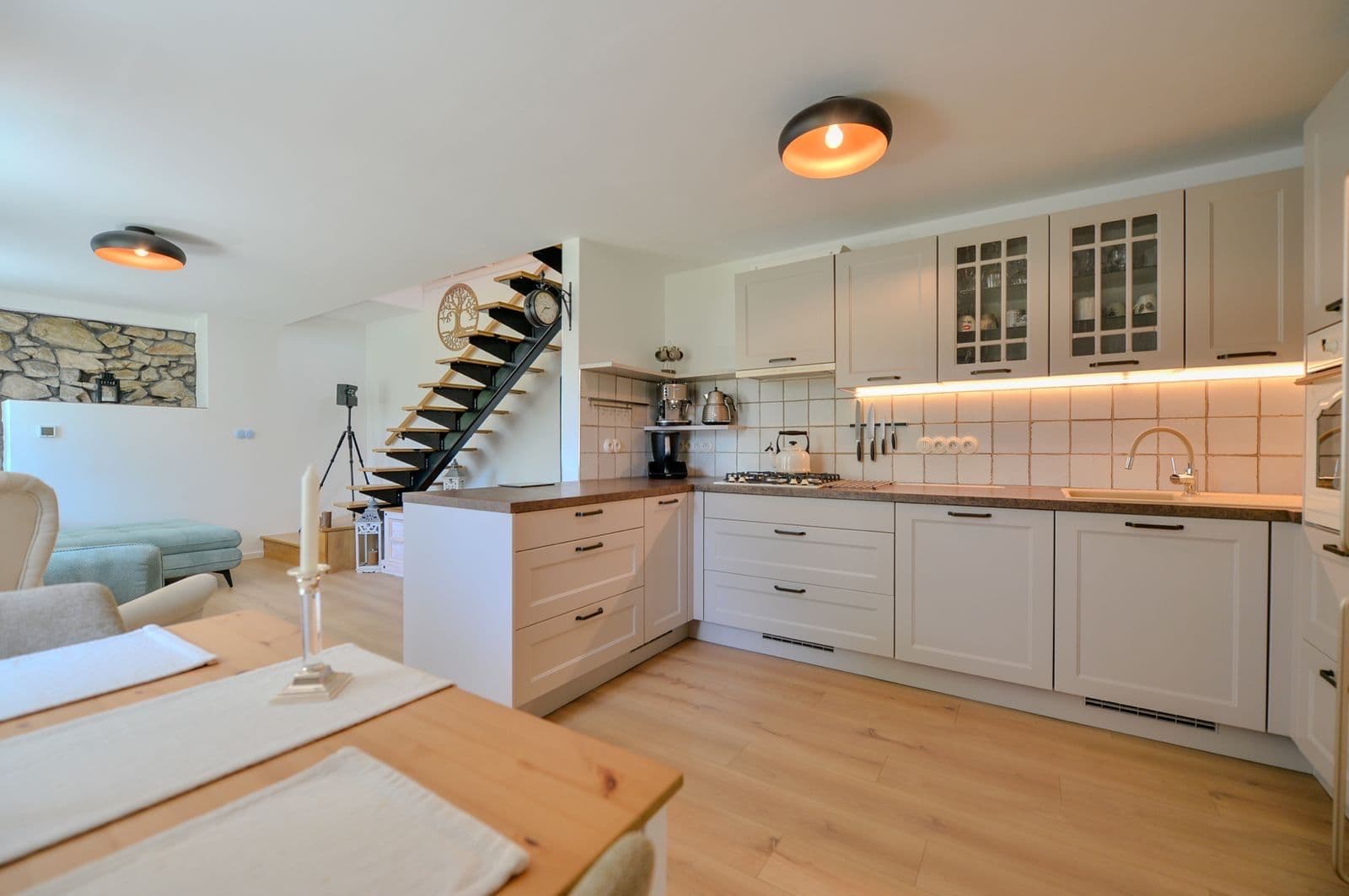 Prodej domu 117 m², pozemek 287 m², Pod Kopcem, Křemže, Jihočeský kraj Prodej domu 117 m², pozemek 287 m², Pod Kopcem, Křemže, Jihočeský kraj
