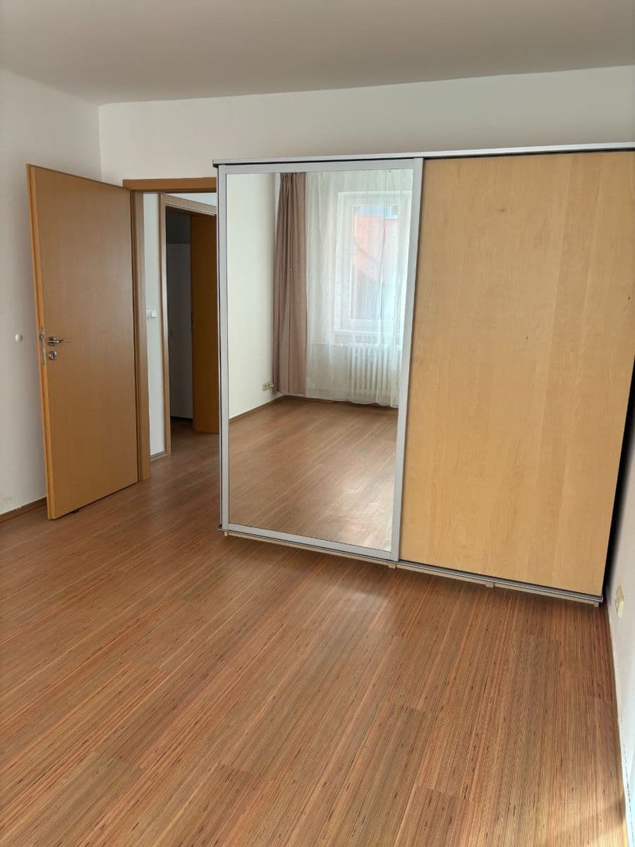 Pronájem bytu 2+1 58 m², Lihovarská, Praha, Praha Pronájem bytu 2+1 58 m², Lihovarská, Praha, Praha