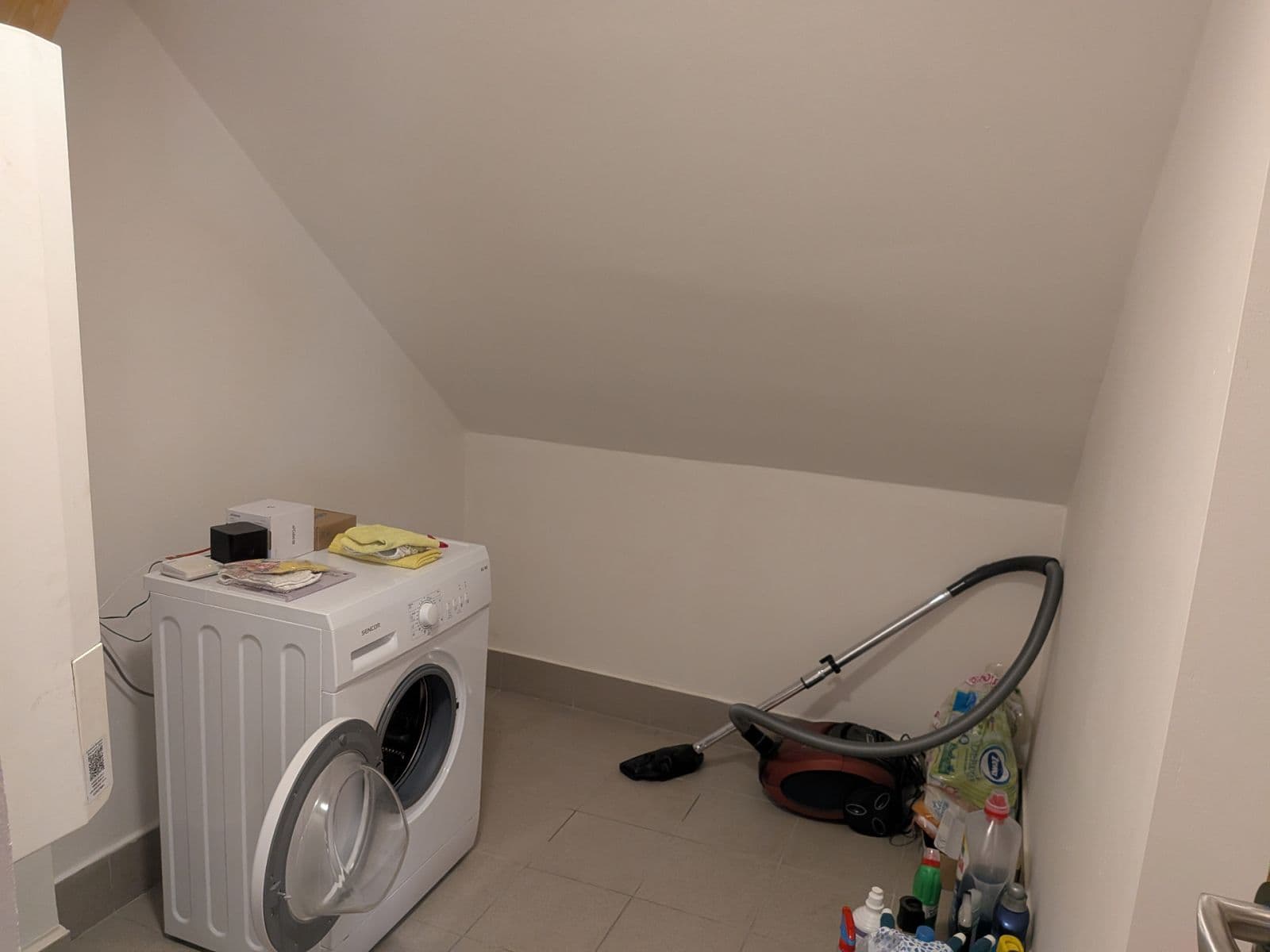 Pronájem bytu 3+kk 100 m², 8. března, Liberec, Liberecký kraj Pronájem bytu 3+kk 100 m², 8. března, Liberec, Liberecký kraj
