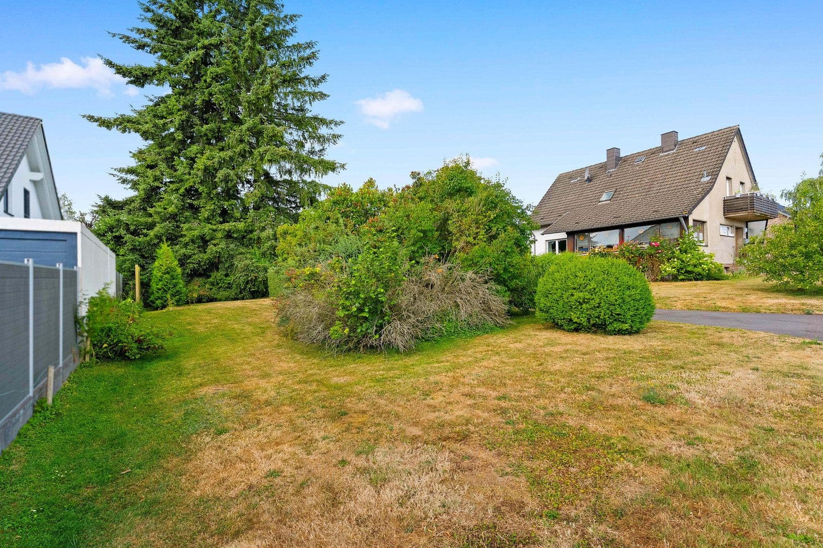 Prodej domu 137 m², pozemek 1.597 m², Hürtgenwald, Severní Porýní-Vestfálsko Prodej domu 137 m², pozemek 1.597 m², Hürtgenwald, Severní Porýní-Vestfálsko