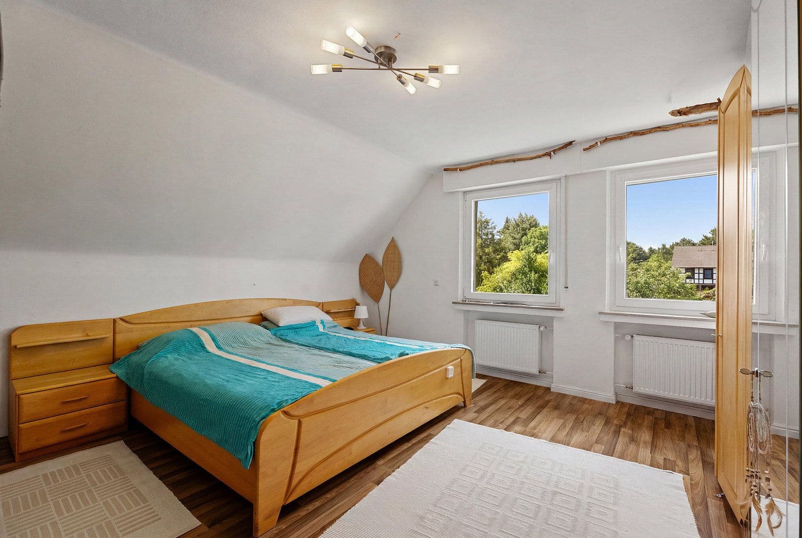 Prodej domu 137 m², pozemek 1.597 m², Hürtgenwald, Severní Porýní-Vestfálsko Prodej domu 137 m², pozemek 1.597 m², Hürtgenwald, Severní Porýní-Vestfálsko