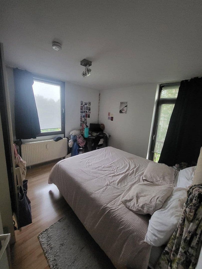 Pronájem bytu 3+1 89 m², Johanneskirchner Straße 138, München, Bavorsko Pronájem bytu 3+1 89 m², Johanneskirchner Straße 138, München, Bavorsko