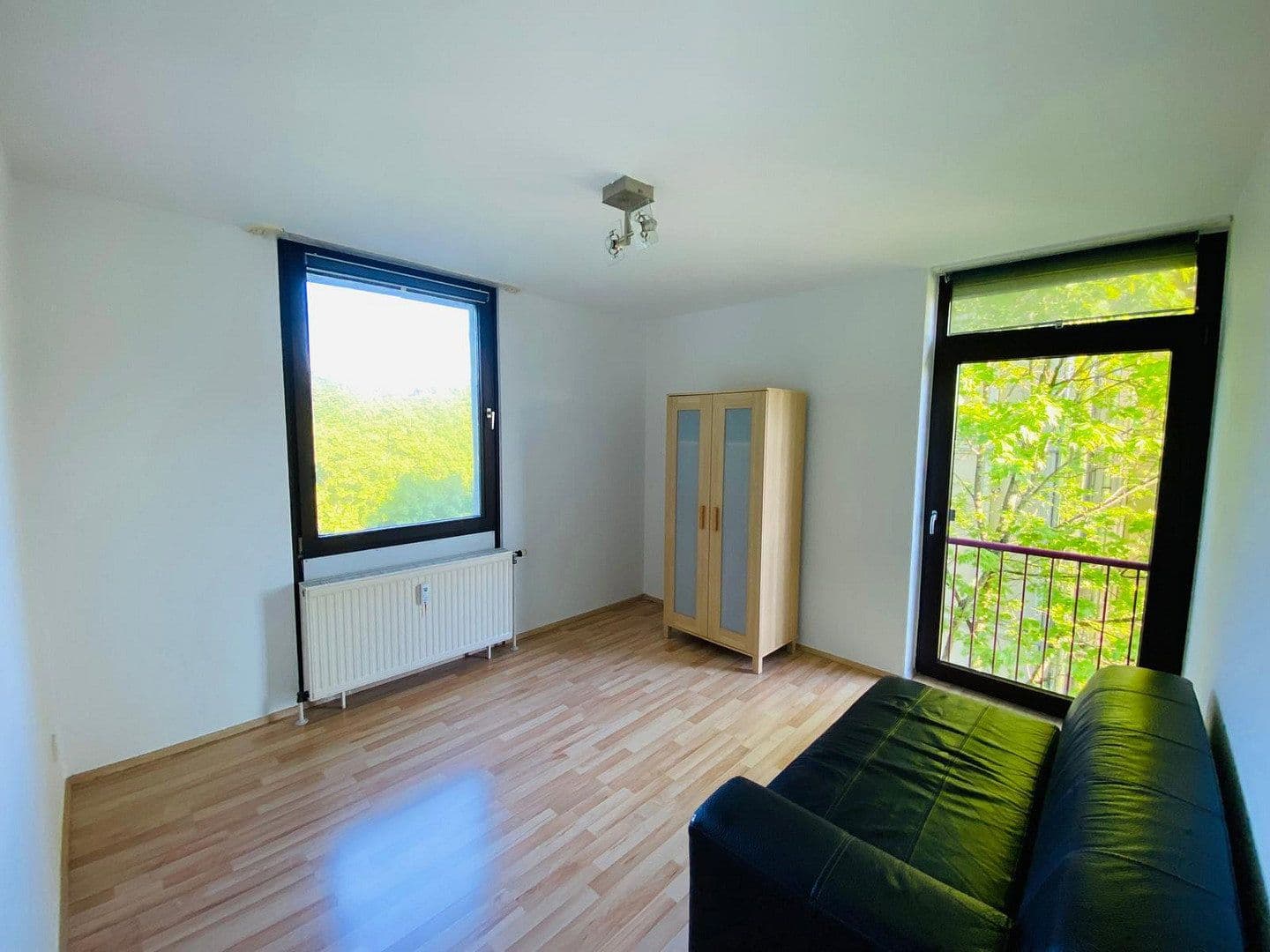Pronájem bytu 3+1 89 m², Johanneskirchner Straße 138, München, Bavorsko Pronájem bytu 3+1 89 m², Johanneskirchner Straße 138, München, Bavorsko