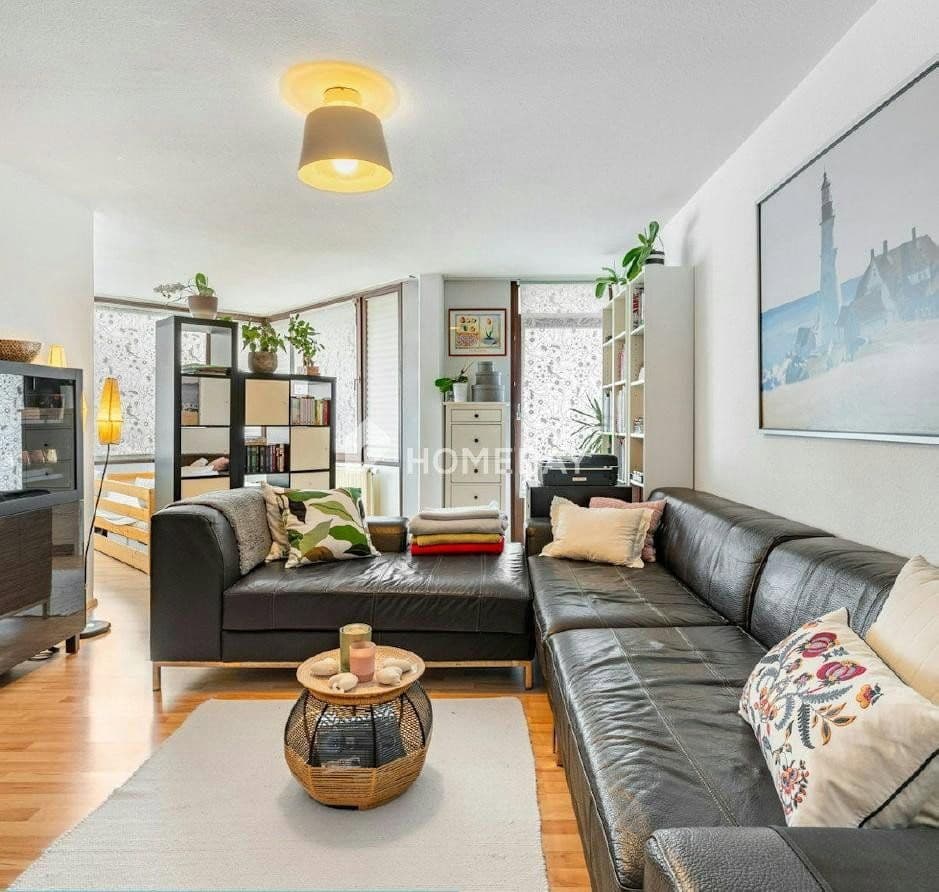 Pronájem bytu 3+1 89 m², Johanneskirchner Straße 138, München, Bavorsko Pronájem bytu 3+1 89 m², Johanneskirchner Straße 138, München, Bavorsko