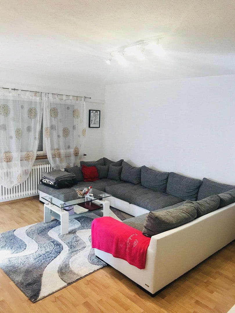 Pronájem bytu 3+1 60 m², Lörrach, Bádensko-Württembersko Pronájem bytu 3+1 60 m², Lörrach, Bádensko-Württembersko