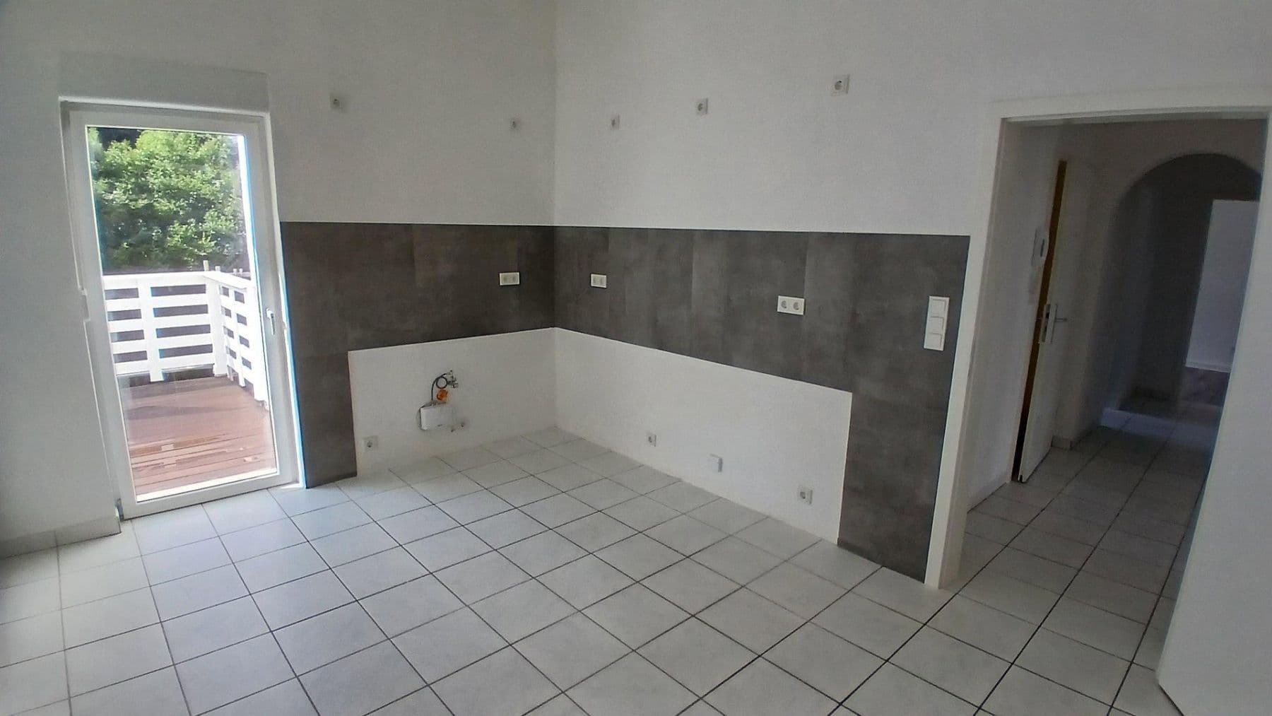 Pronájem bytu 3+1 89 m², Voswinckelstraße 23, Wuppertal, Severní Porýní-Vestfálsko Pronájem bytu 3+1 89 m², Voswinckelstraße 23, Wuppertal, Severní Porýní-Vestfálsko