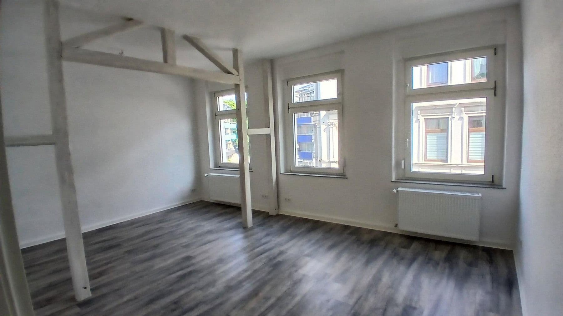 Pronájem bytu 3+1 89 m², Voswinckelstraße 23, Wuppertal, Severní Porýní-Vestfálsko Pronájem bytu 3+1 89 m², Voswinckelstraße 23, Wuppertal, Severní Porýní-Vestfálsko