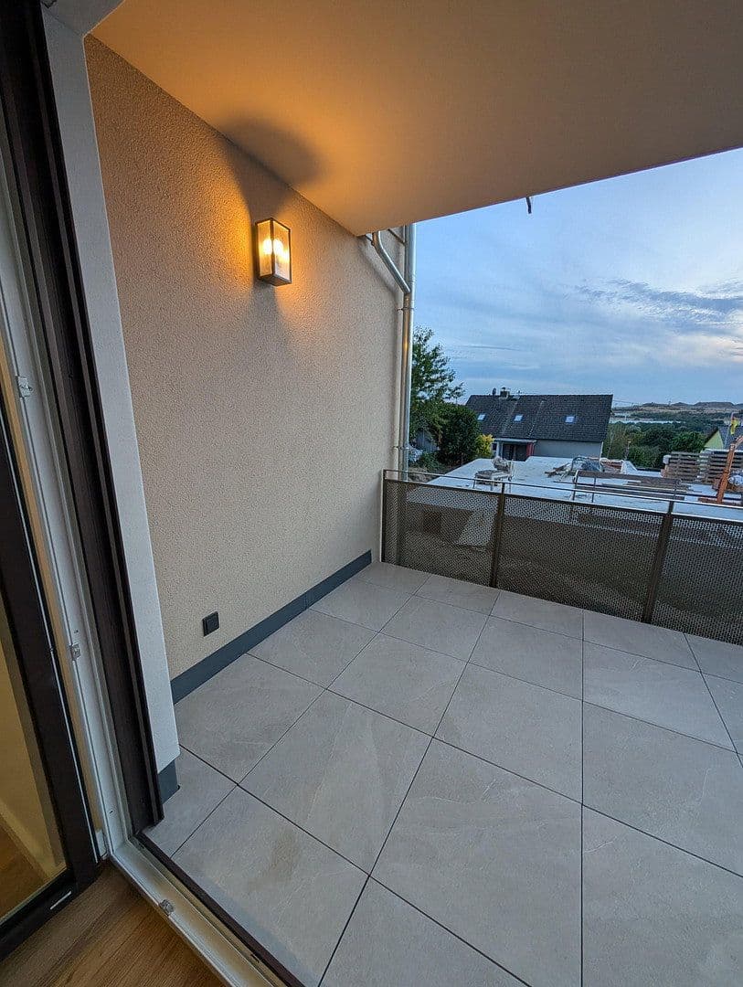 Pronájem bytu 4+1 99 m², Flörsheim, Hessen Pronájem bytu 4+1 99 m², Flörsheim, Hessen