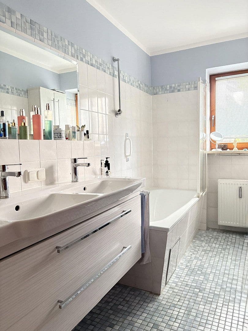 Prodej bytu 3+1 85 m², Edeltraudstr, München, Bavorsko Prodej bytu 3+1 85 m², Edeltraudstr, München, Bavorsko