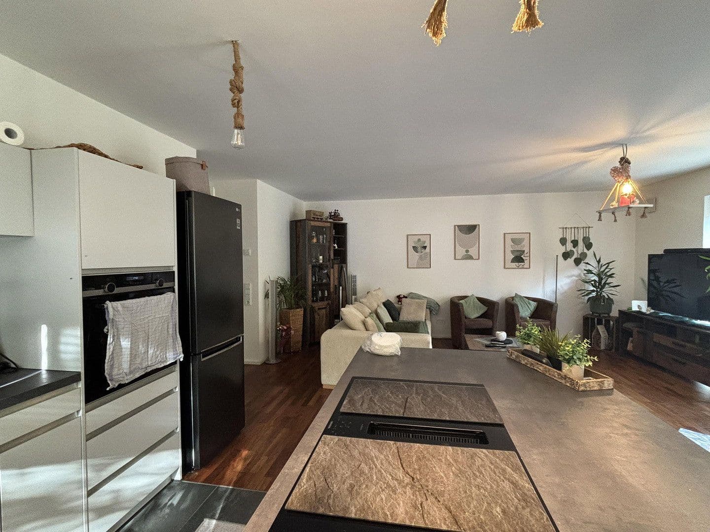 Pronájem bytu 2+1 70 m², Mertesdorf, Porýní-Falc Pronájem bytu 2+1 70 m², Mertesdorf, Porýní-Falc