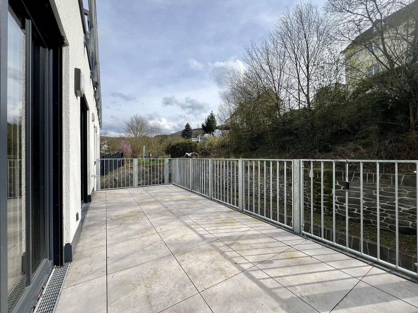 Pronájem bytu 2+1 70 m², Mertesdorf, Porýní-Falc Pronájem bytu 2+1 70 m², Mertesdorf, Porýní-Falc