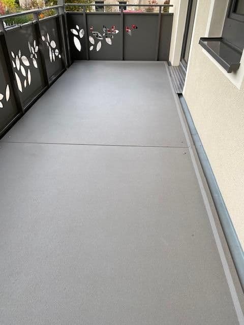Pronájem bytu 3+1 120 m², Radebeul, Sasko Pronájem bytu 3+1 120 m², Radebeul, Sasko