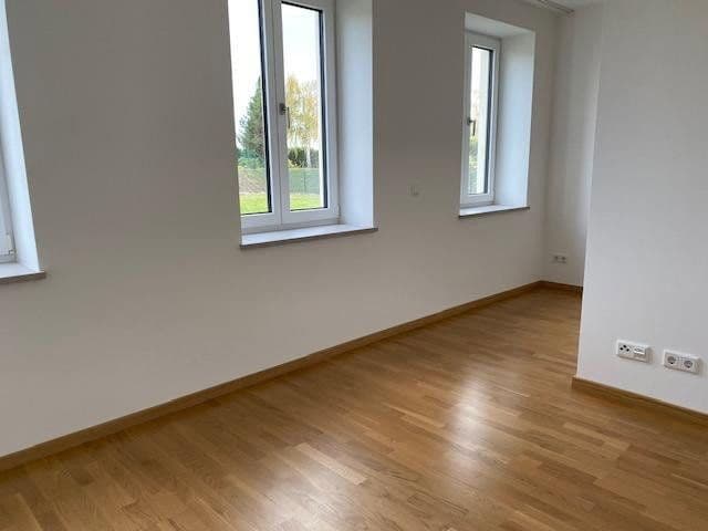 Pronájem bytu 3+1 120 m², Radebeul, Sasko Pronájem bytu 3+1 120 m², Radebeul, Sasko