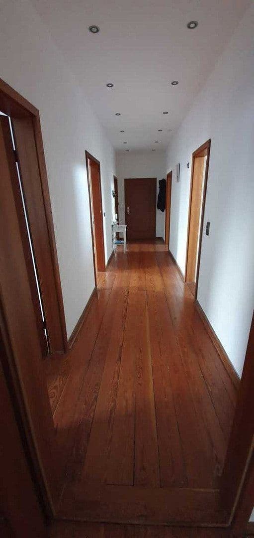 Pronájem bytu 4+1 126 m², Fröhnstraße 61, Pirmasens, Porýní-Falc Pronájem bytu 4+1 126 m², Fröhnstraße 61, Pirmasens, Porýní-Falc