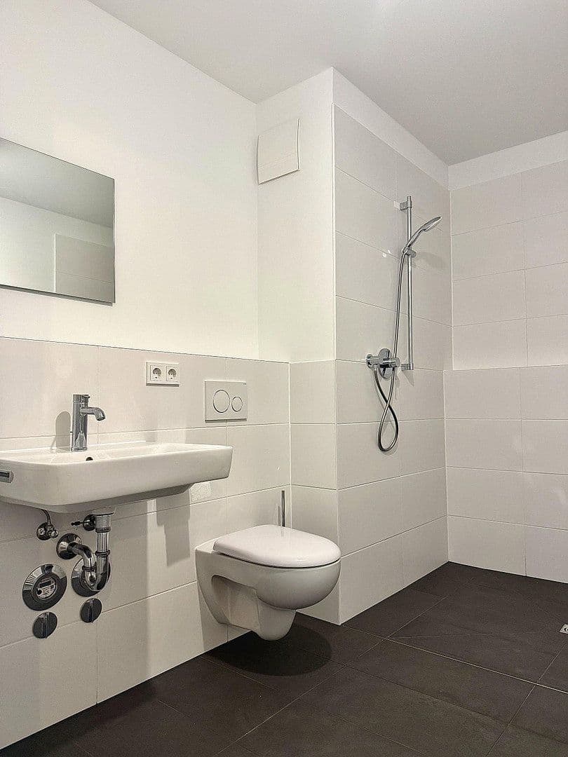 Pronájem bytu 1+1 28 m², Berlin, Berlín Pronájem bytu 1+1 28 m², Berlin, Berlín