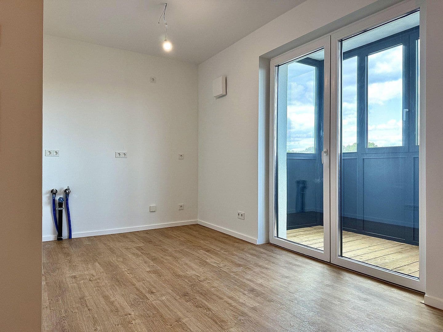 Pronájem bytu 1+1 28 m², Berlin, Berlín Pronájem bytu 1+1 28 m², Berlin, Berlín