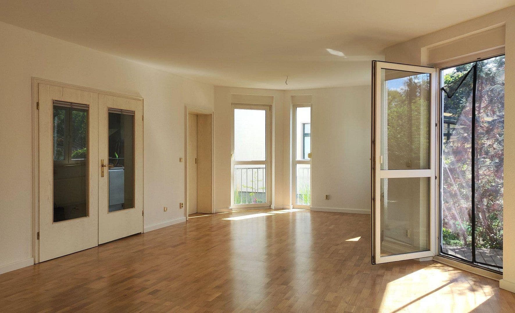 Pronájem domu 107 m², pozemek 1.080 m², Prager Str. 6, Berlin, Berlín Pronájem domu 107 m², pozemek 1.080 m², Prager Str. 6, Berlin, Berlín