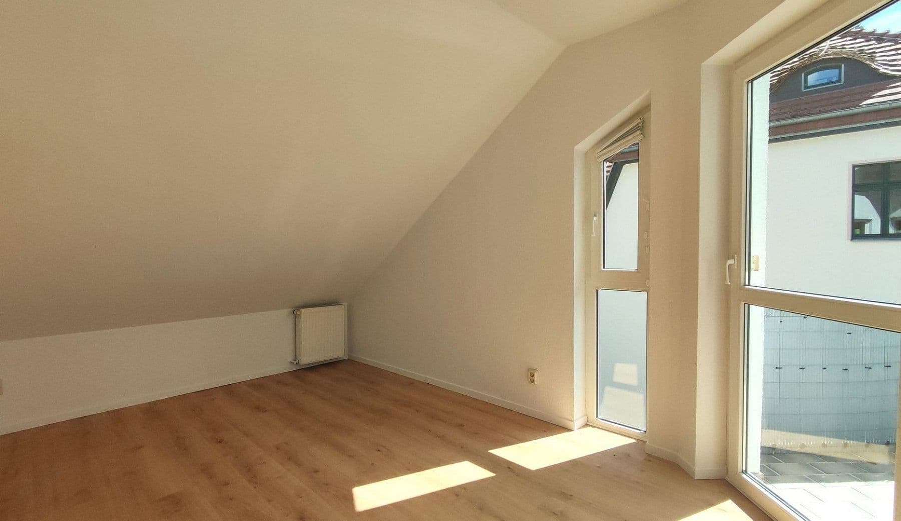 Pronájem domu 107 m², pozemek 1.080 m², Prager Str. 6, Berlin, Berlín Pronájem domu 107 m², pozemek 1.080 m², Prager Str. 6, Berlin, Berlín