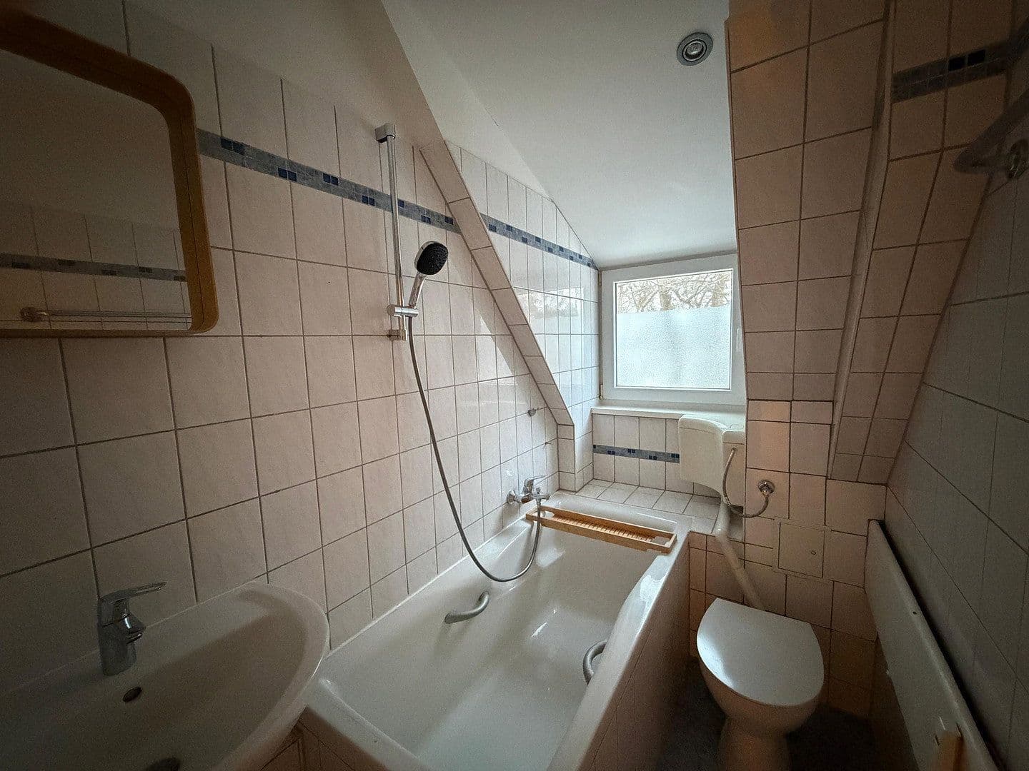 Prodej bytu 2+1 46 m², Tharauer Allee 11, Berlin, Berlín Prodej bytu 2+1 46 m², Tharauer Allee 11, Berlin, Berlín