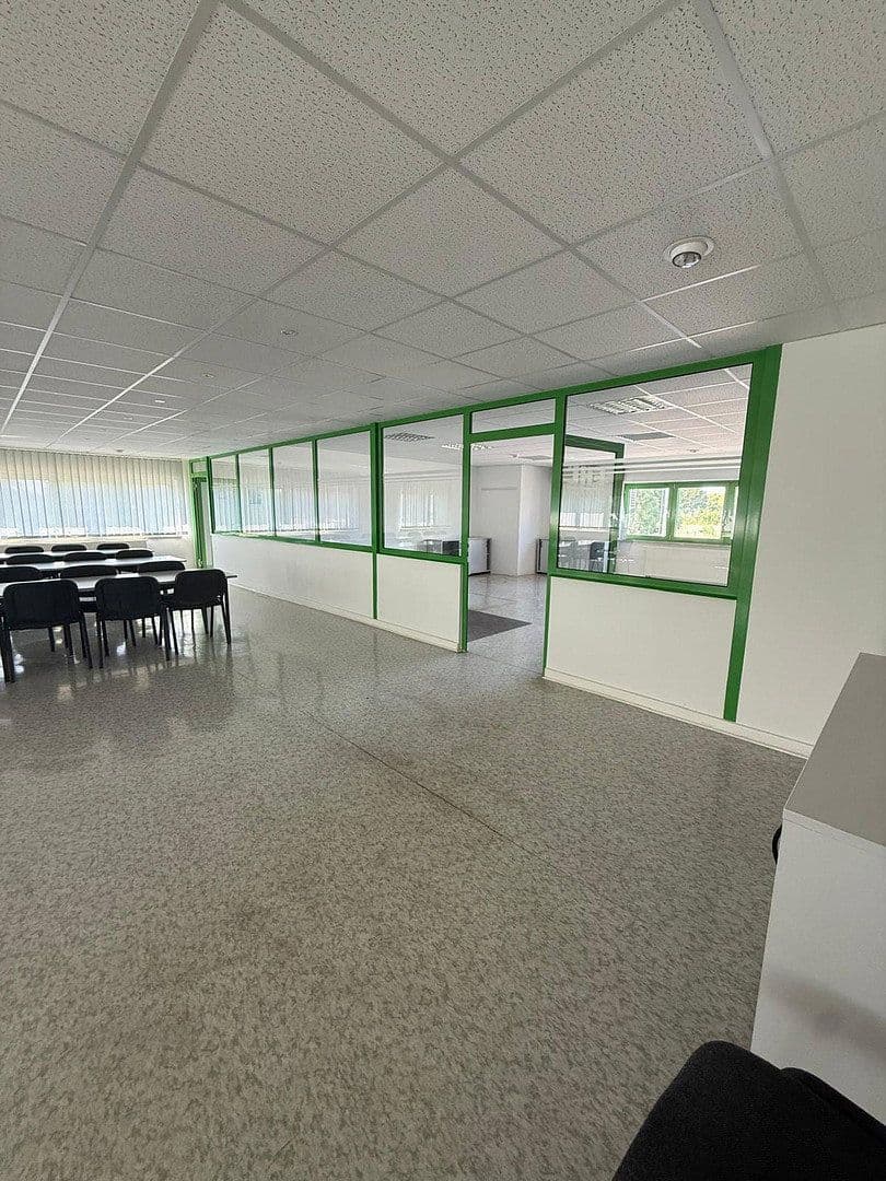 Pronájem kanceláře 400 m², Hohendorfer Marke 1, Meziboř, Sasko-Anhaltsko Pronájem kanceláře 400 m², Hohendorfer Marke 1, Meziboř, Sasko-Anhaltsko