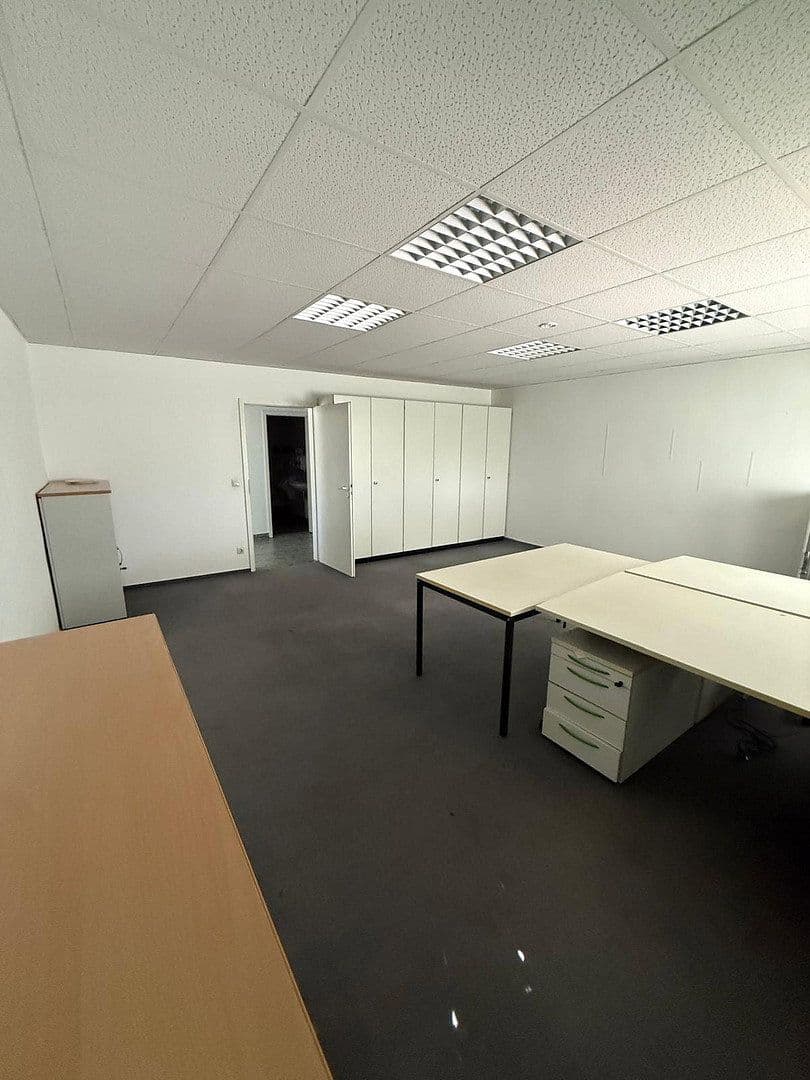 Pronájem kanceláře 400 m², Hohendorfer Marke 1, Meziboř, Sasko-Anhaltsko Pronájem kanceláře 400 m², Hohendorfer Marke 1, Meziboř, Sasko-Anhaltsko