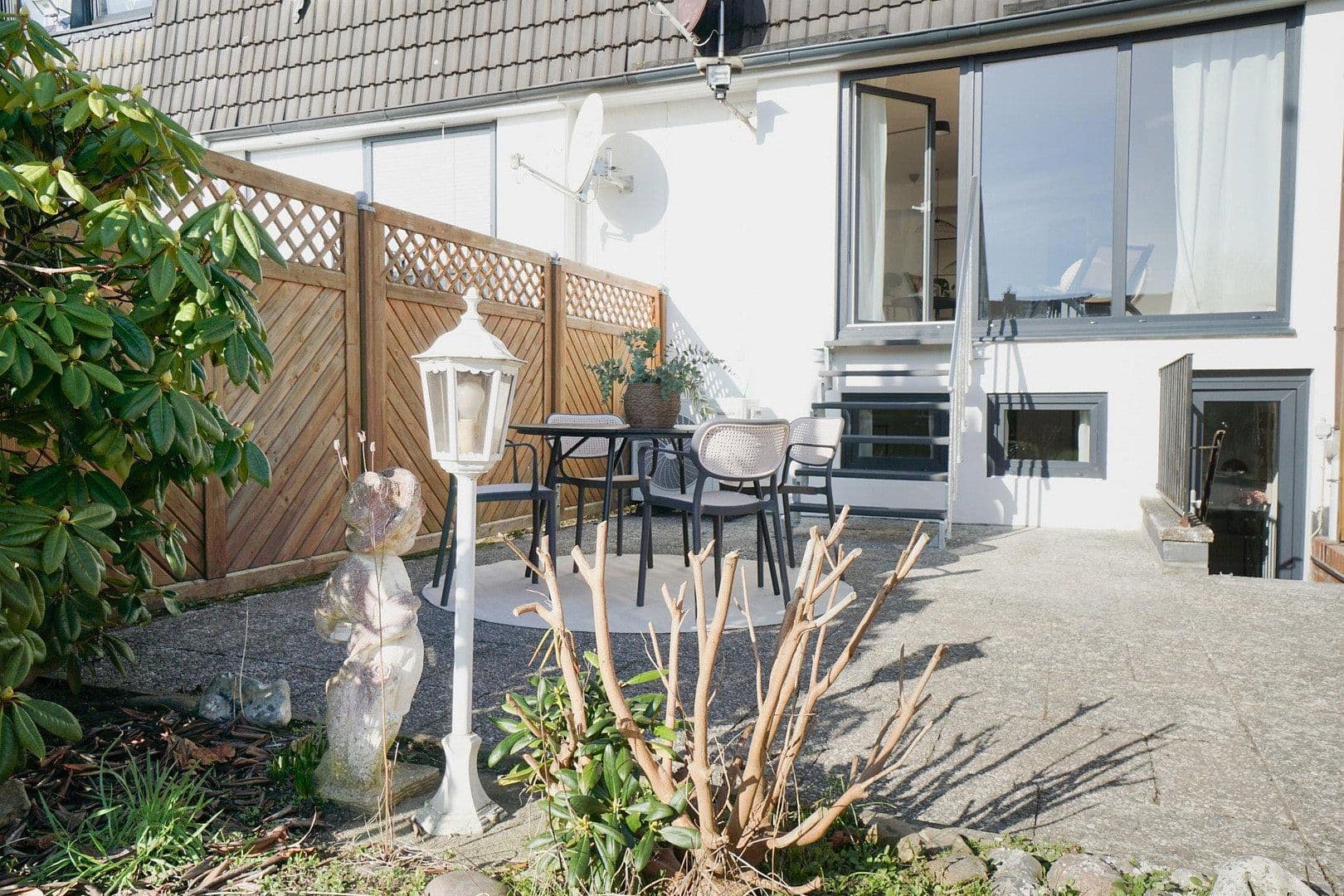 Prodej domu 105 m², pozemek 247 m², Delmenhorst, Dolní Sasko Prodej domu 105 m², pozemek 247 m², Delmenhorst, Dolní Sasko