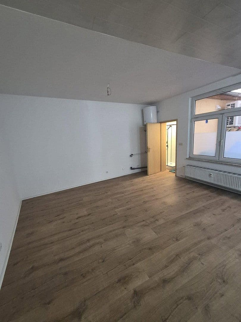 Pronájem bytu 2+kk 73 m², Darrplatz 13, Apolda, Durynsko Pronájem bytu 2+kk 73 m², Darrplatz 13, Apolda, Durynsko