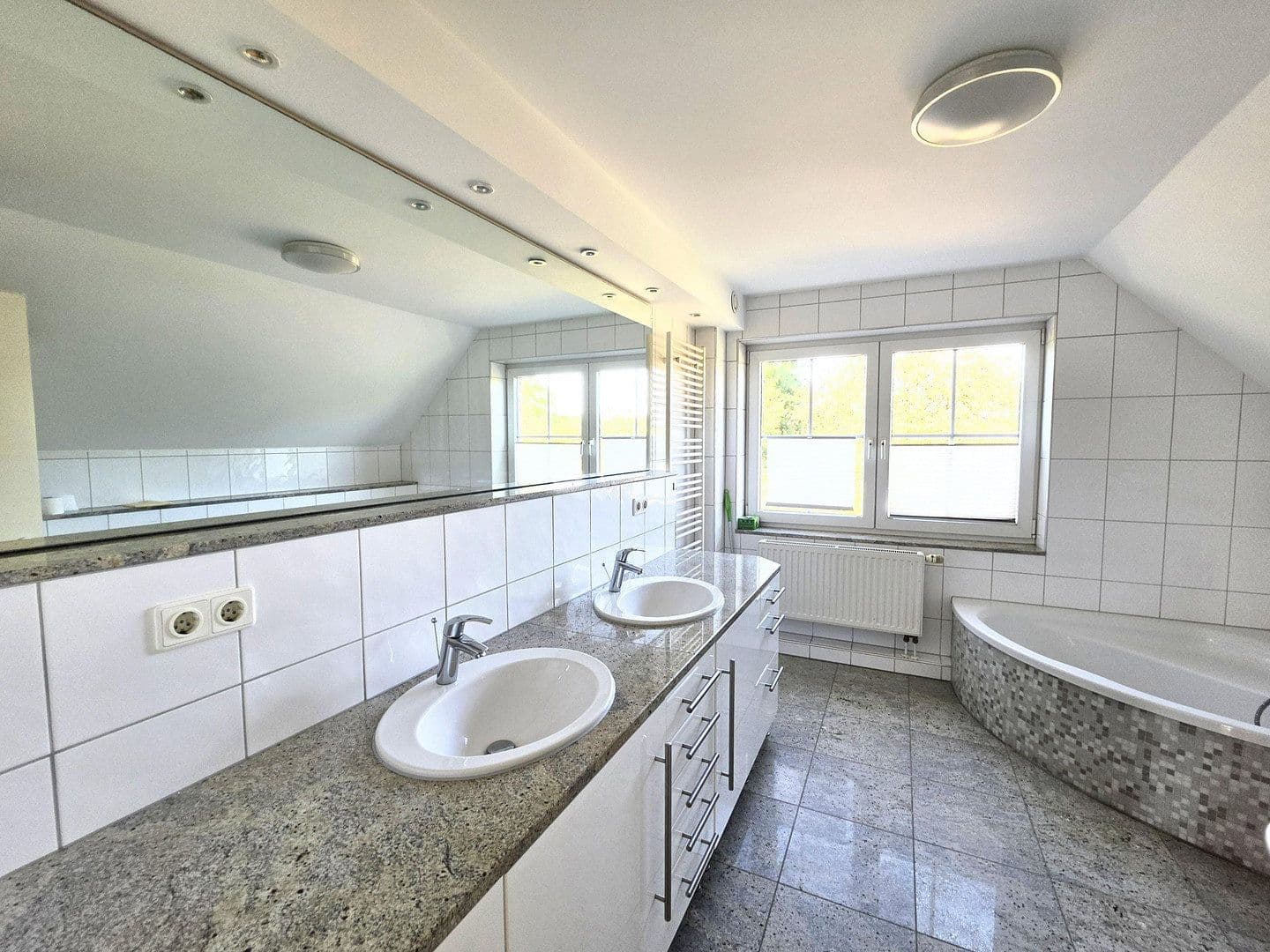 Prodej domu 179 m², pozemek 450 m², Am Schleitershof 65, Krefeld, Severní Porýní-Vestfálsko Prodej domu 179 m², pozemek 450 m², Am Schleitershof 65, Krefeld, Severní Porýní-Vestfálsko
