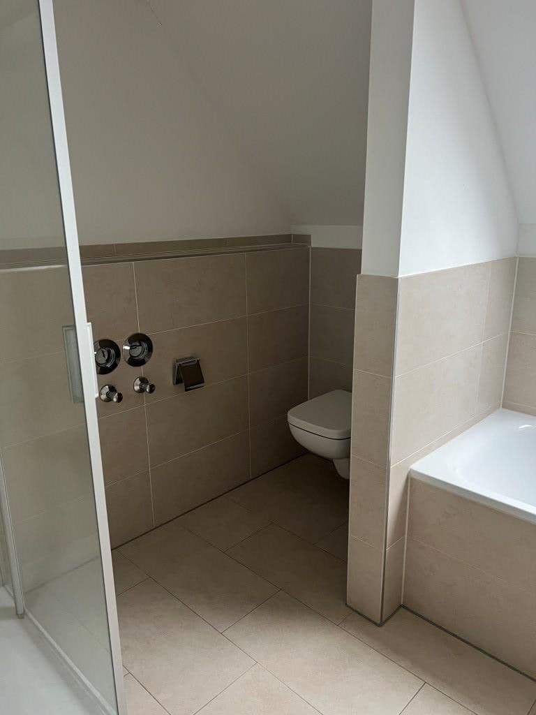 Pronájem bytu 3+kk 104 m², Finsterwalder Str. 25, Rosenheim, Bavorsko Pronájem bytu 3+kk 104 m², Finsterwalder Str. 25, Rosenheim, Bavorsko