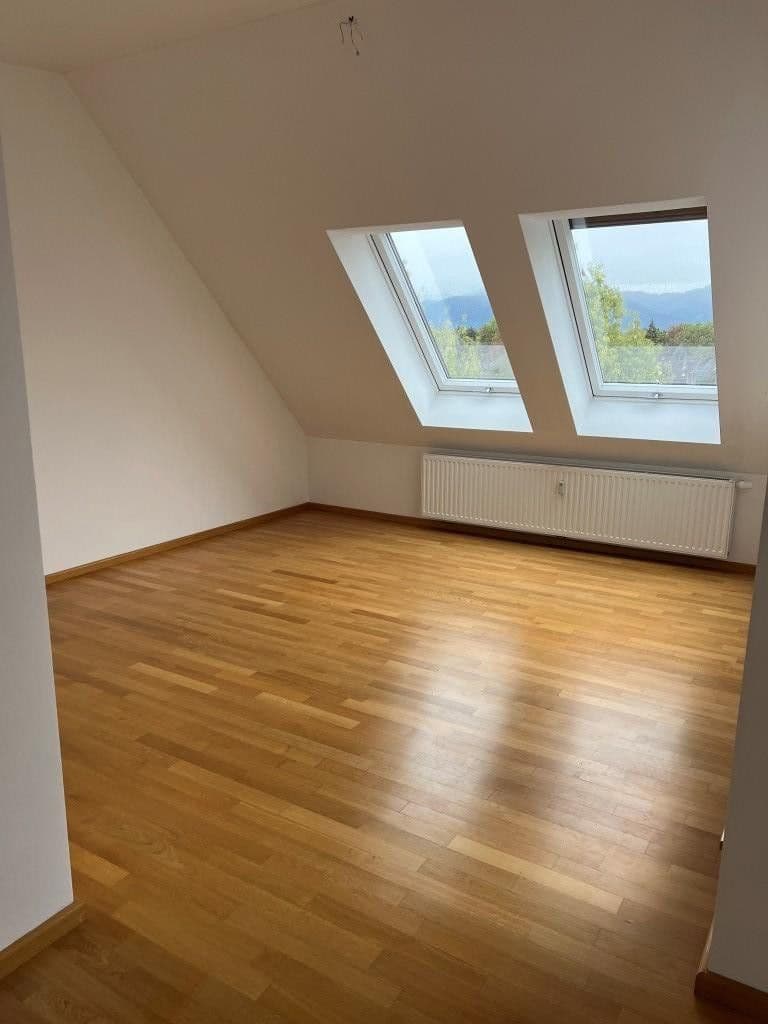 Pronájem bytu 3+kk 104 m², Finsterwalder Str. 25, Rosenheim, Bavorsko Pronájem bytu 3+kk 104 m², Finsterwalder Str. 25, Rosenheim, Bavorsko
