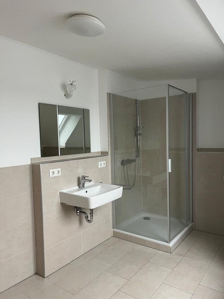Pronájem bytu 3+kk 104 m², Finsterwalder Str. 25, Rosenheim, Bavorsko Pronájem bytu 3+kk 104 m², Finsterwalder Str. 25, Rosenheim, Bavorsko