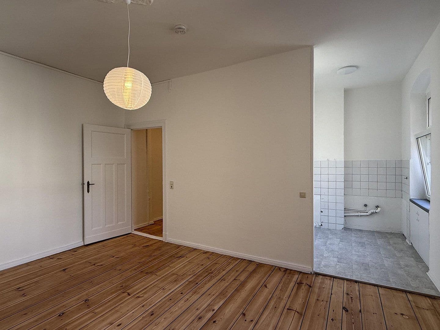 Prodej bytu 1+1 36 m², Mindener Straße 3, Berlin, Berlín Prodej bytu 1+1 36 m², Mindener Straße 3, Berlin, Berlín