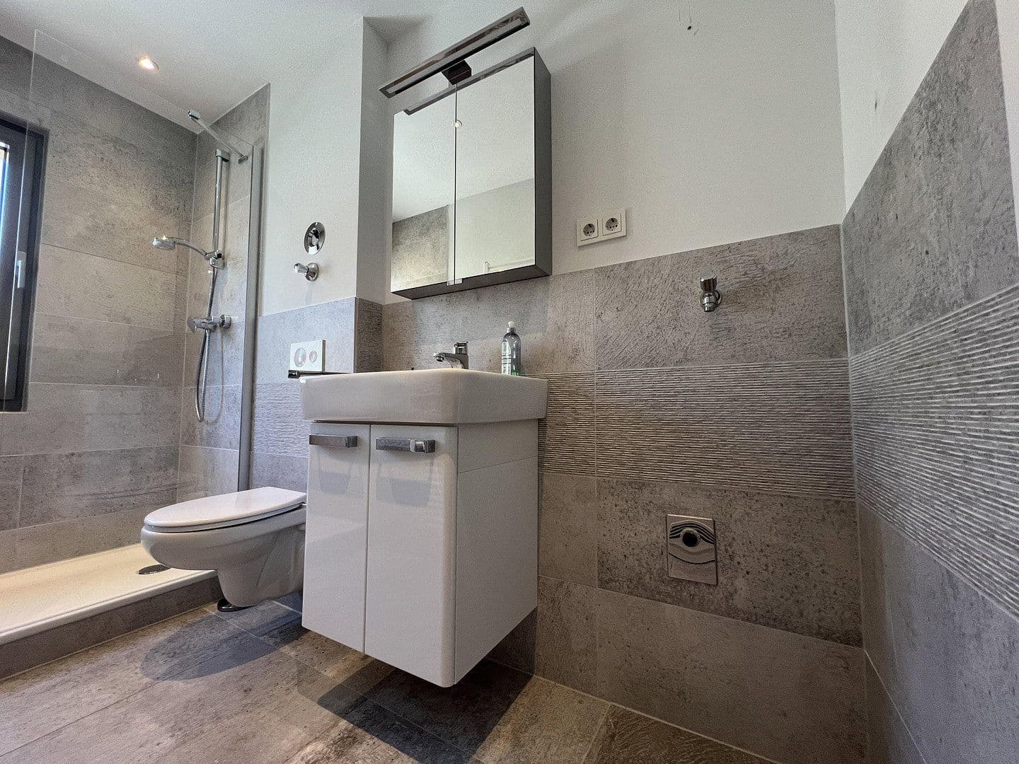 Pronájem bytu 2+1 51 m², Wetter (Ruhr), Severní Porýní-Vestfálsko Pronájem bytu 2+1 51 m², Wetter (Ruhr), Severní Porýní-Vestfálsko