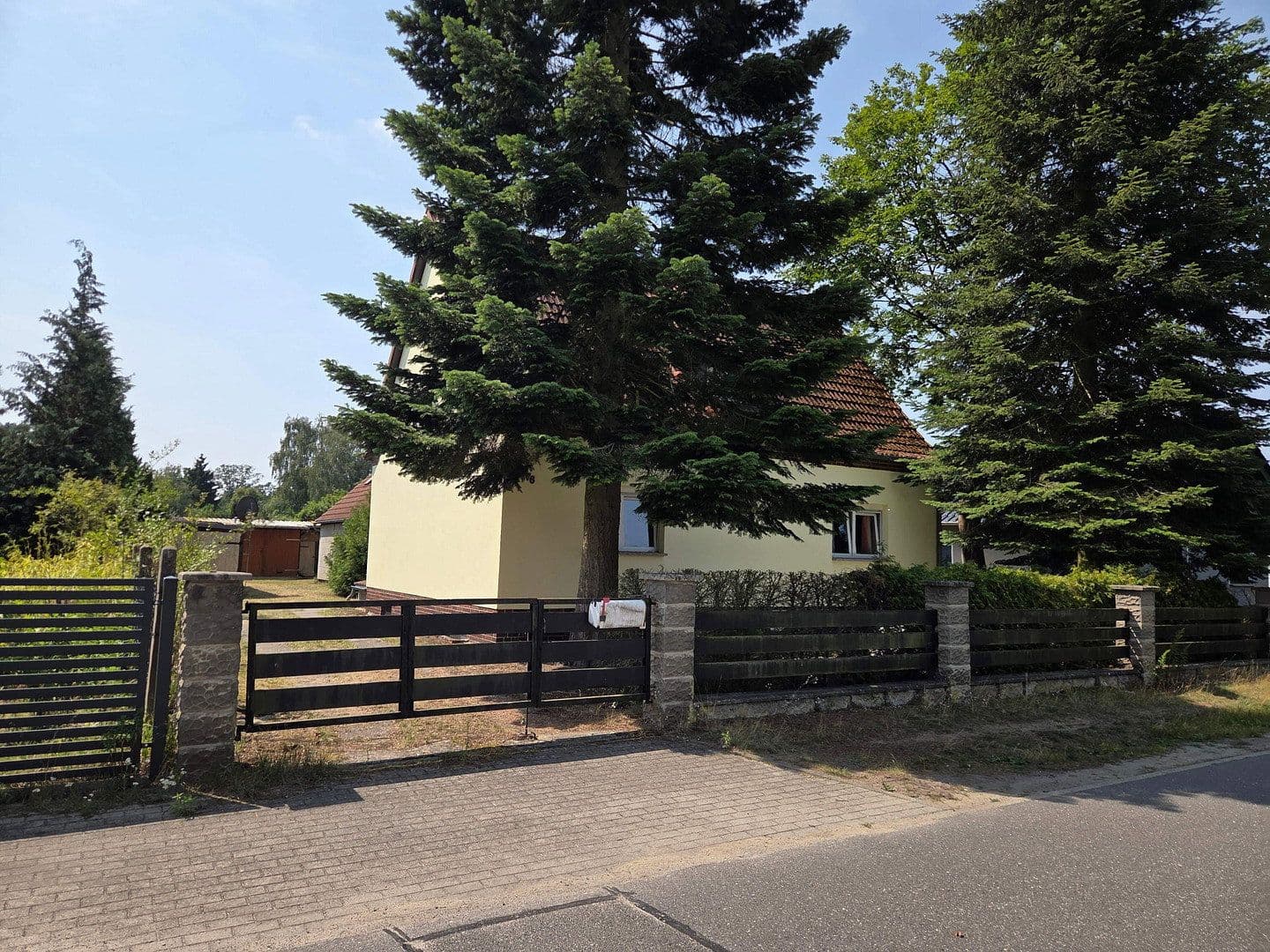 Prodej domu 195 m², pozemek 800 m², Röntgenstrasse 76, Grünheide (Mark), Braniborsko Prodej domu 195 m², pozemek 800 m², Röntgenstrasse 76, Grünheide (Mark), Braniborsko