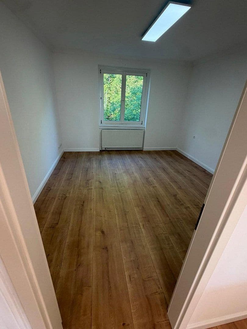 Pronájem bytu 3+kk 100 m², Geigerstraße 9, Pforzheim, Bádensko-Württembersko Pronájem bytu 3+kk 100 m², Geigerstraße 9, Pforzheim, Bádensko-Württembersko