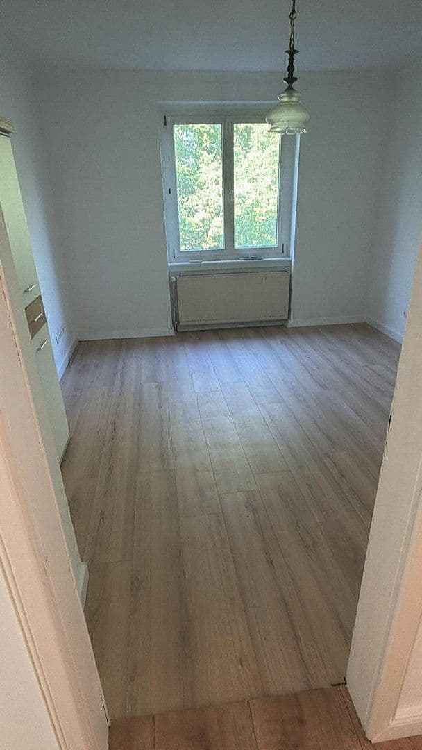 Pronájem bytu 3+kk 100 m², Geigerstraße 9, Pforzheim, Bádensko-Württembersko Pronájem bytu 3+kk 100 m², Geigerstraße 9, Pforzheim, Bádensko-Württembersko