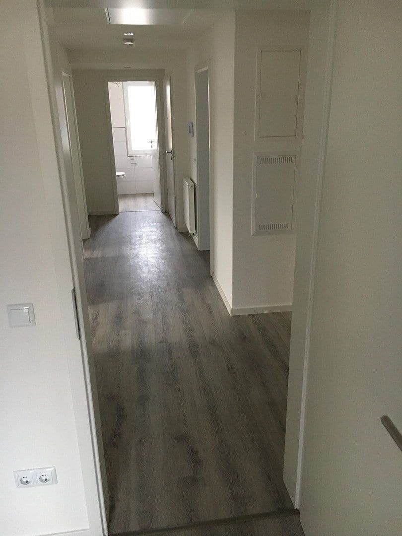 Pronájem bytu 3+1 90 m², Marburger Str. 88, Marburg, Hessen Pronájem bytu 3+1 90 m², Marburger Str. 88, Marburg, Hessen