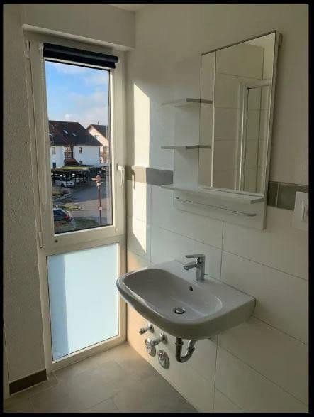 Pronájem bytu 2+1 55 m², Weißenhofstrasse 18, Erlenbach, Bádensko-Württembersko Pronájem bytu 2+1 55 m², Weißenhofstrasse 18, Erlenbach, Bádensko-Württembersko