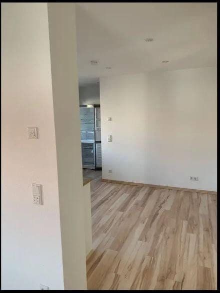 Pronájem bytu 2+1 55 m², Weißenhofstrasse 18, Erlenbach, Bádensko-Württembersko Pronájem bytu 2+1 55 m², Weißenhofstrasse 18, Erlenbach, Bádensko-Württembersko