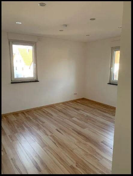 Pronájem bytu 2+1 55 m², Weißenhofstrasse 18, Erlenbach, Bádensko-Württembersko Pronájem bytu 2+1 55 m², Weißenhofstrasse 18, Erlenbach, Bádensko-Württembersko