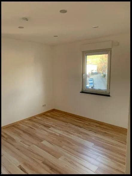 Pronájem bytu 2+1 55 m², Weißenhofstrasse 18, Erlenbach, Bádensko-Württembersko Pronájem bytu 2+1 55 m², Weißenhofstrasse 18, Erlenbach, Bádensko-Württembersko