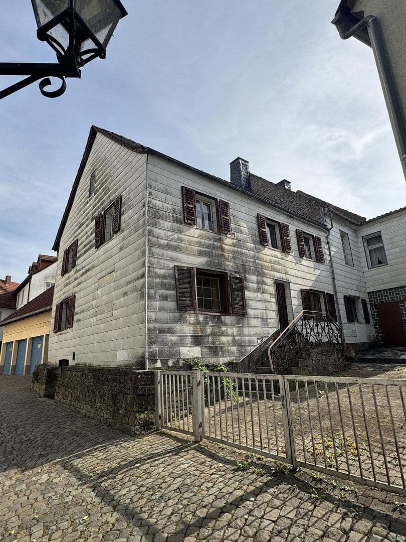 Prodej domu 180 m², pozemek 440 m², Kirchgasse 2, Lauterecken, Porýní-Falc Prodej domu 180 m², pozemek 440 m², Kirchgasse 2, Lauterecken, Porýní-Falc